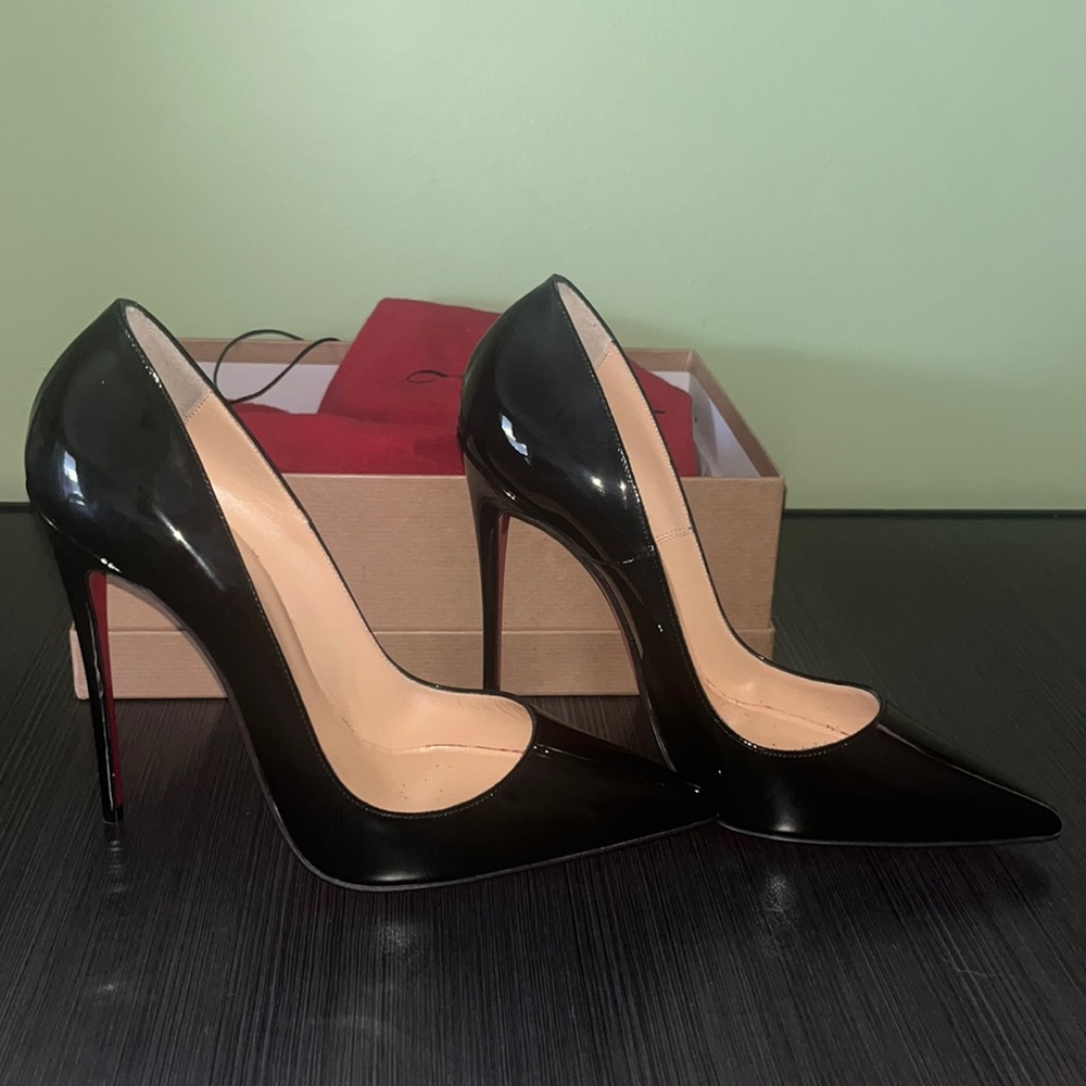 •SO KATE Christian Louboutins•